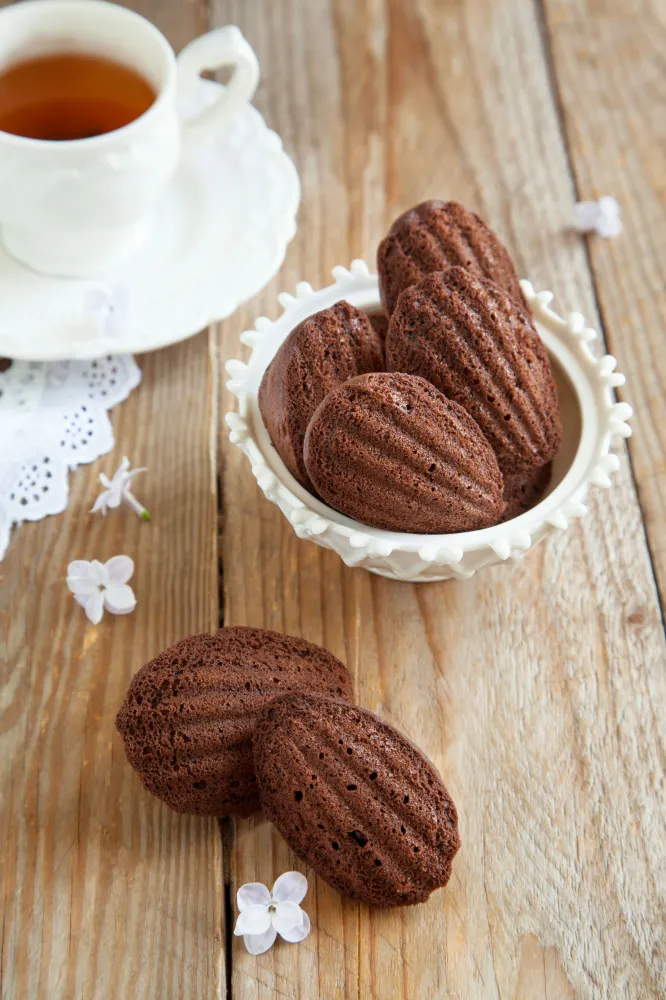 Mini-madeleines riches en chocolat