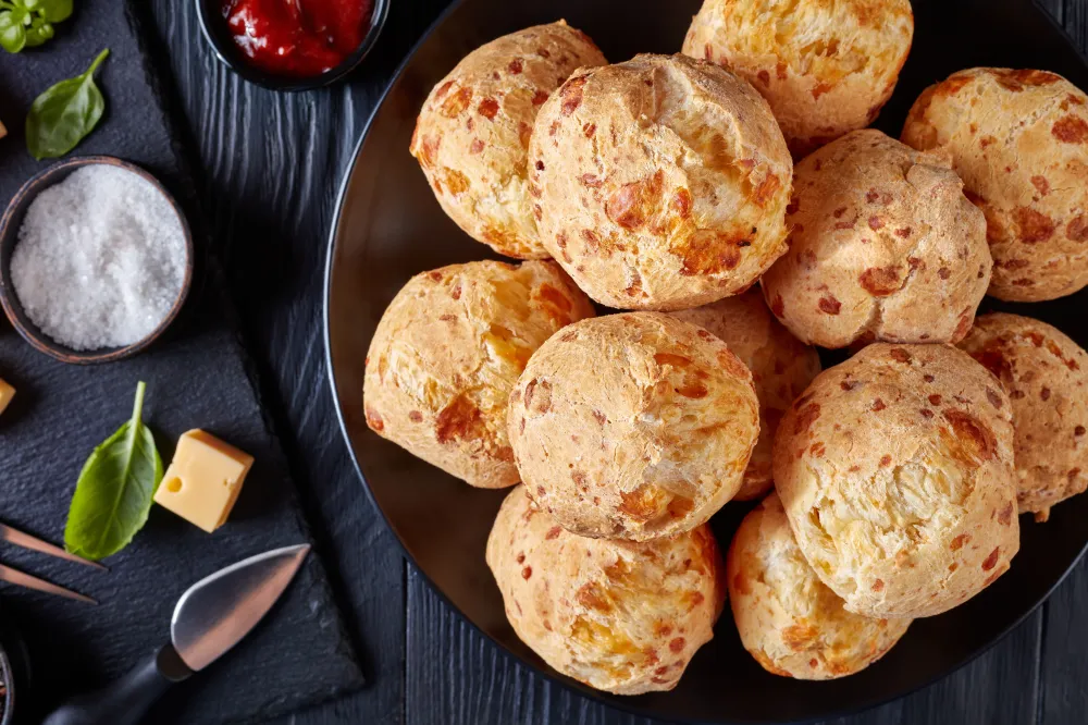 Gougères au fromage au Companion