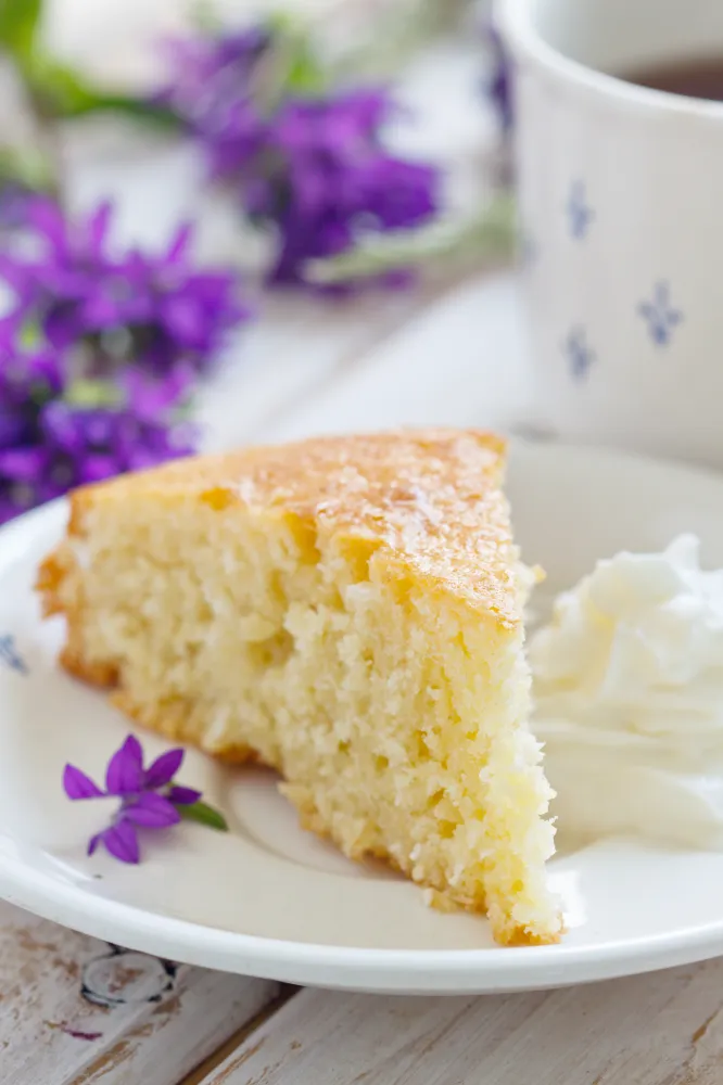 Gâteau de savoie (nature ou au chocolat)