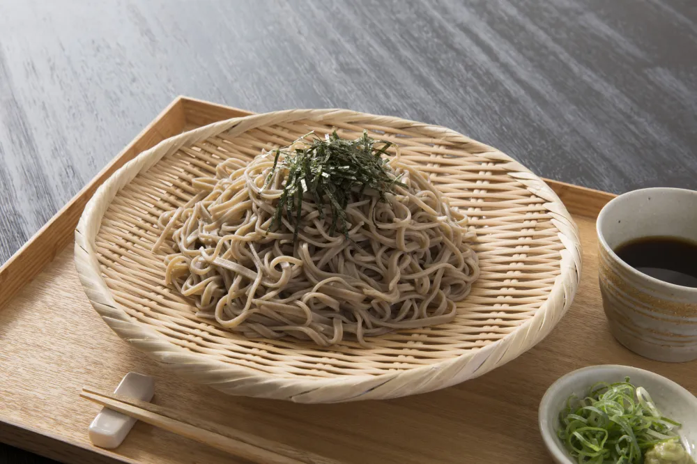 Nouilles soba aux graines de sésame