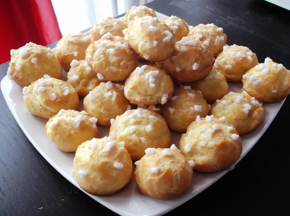 Chouquettes au sucre perlé