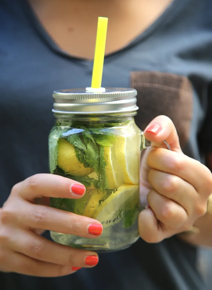 Detox water au citron