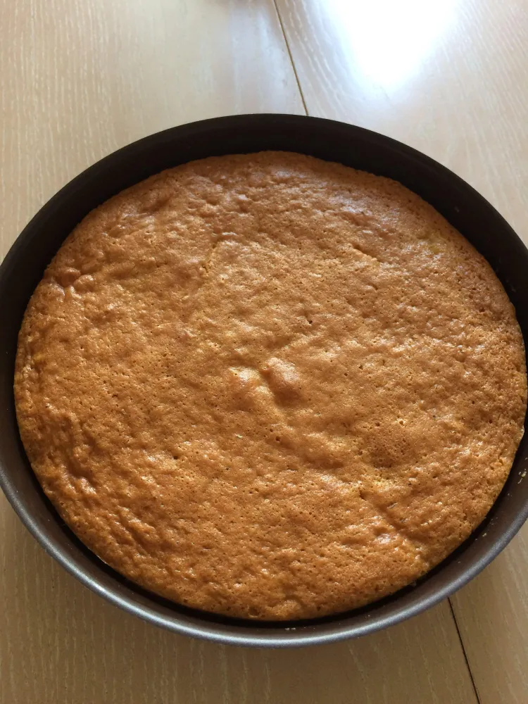 Gâteau au yaourt aux pêches au sirop