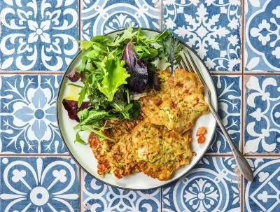 Petites Crêpes de Riz de Camargue aux Courgettes rapées et à la Menthe accompagnées d’un coulis glacé de Poivrons