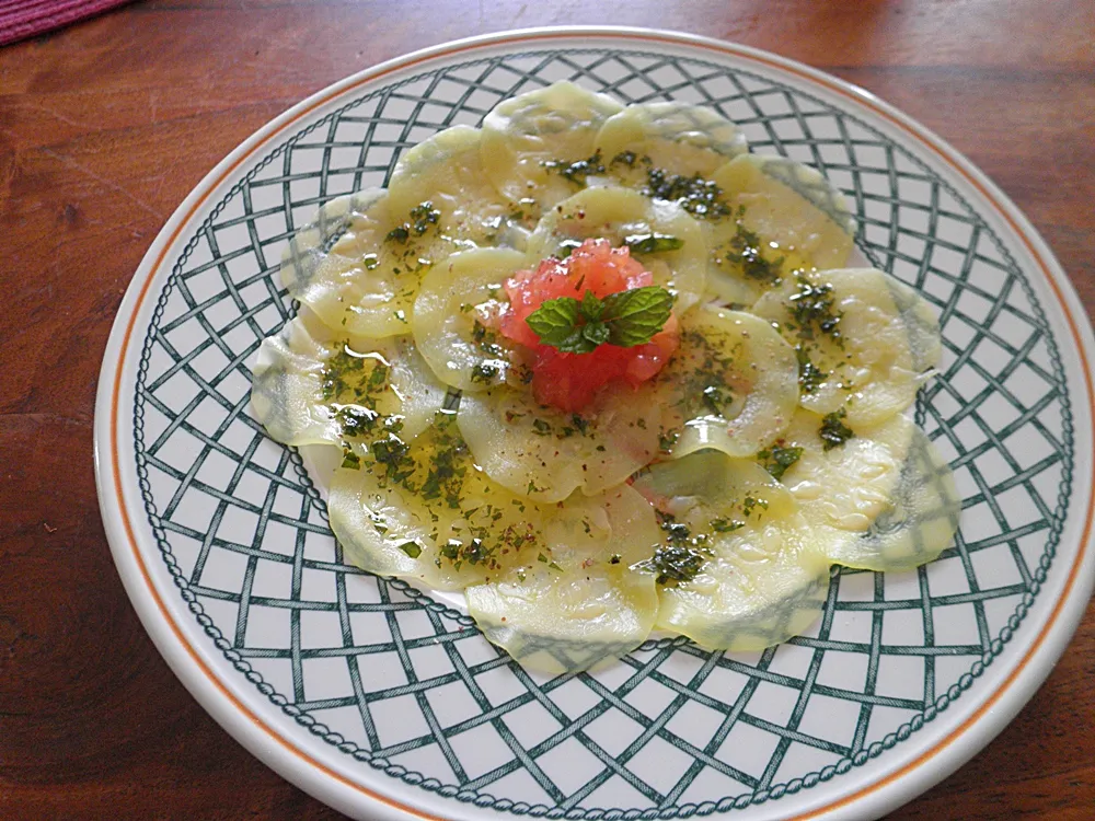 Courgettes en carpaccio au pesto de menthe