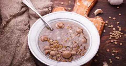 Ragoût de lentilles vertes et champignons