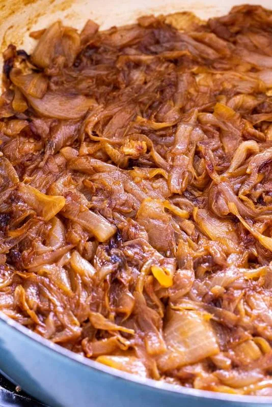 Ces beaux oignons caramelisés dorés