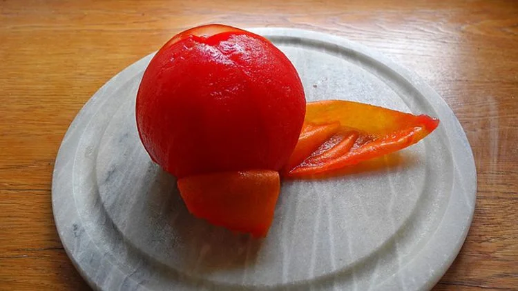 Comment Peler une Tomate (Méthode de Blanchiment)