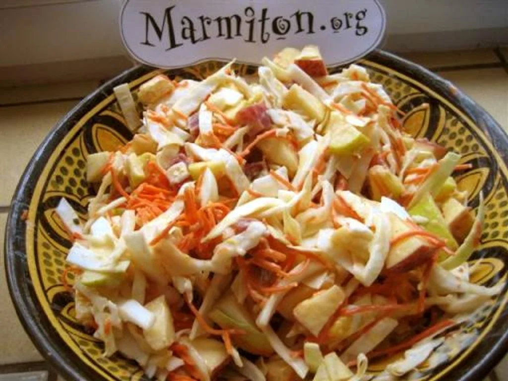 Salade au chou blanc et aux pommes