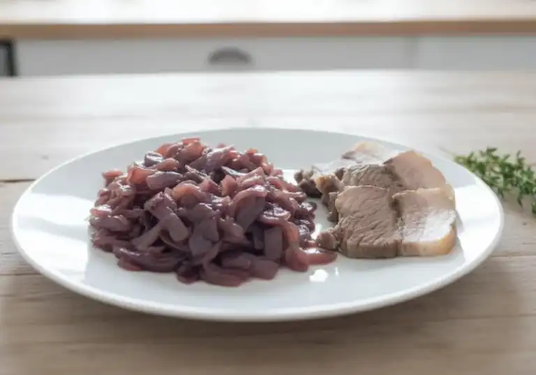 Plat de côtes en cocotte au vin rouge