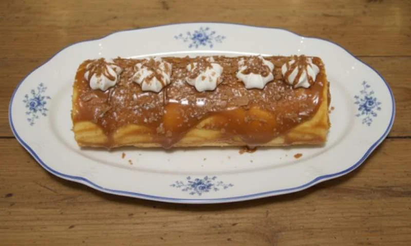 Bûche au caramel au beurre salé