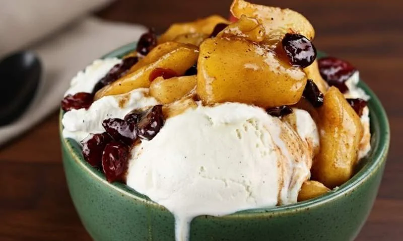 Glace à la vanille base crème anglaise