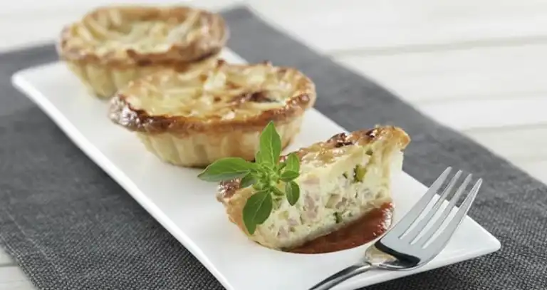 Mini quiches lorraine sans pâte