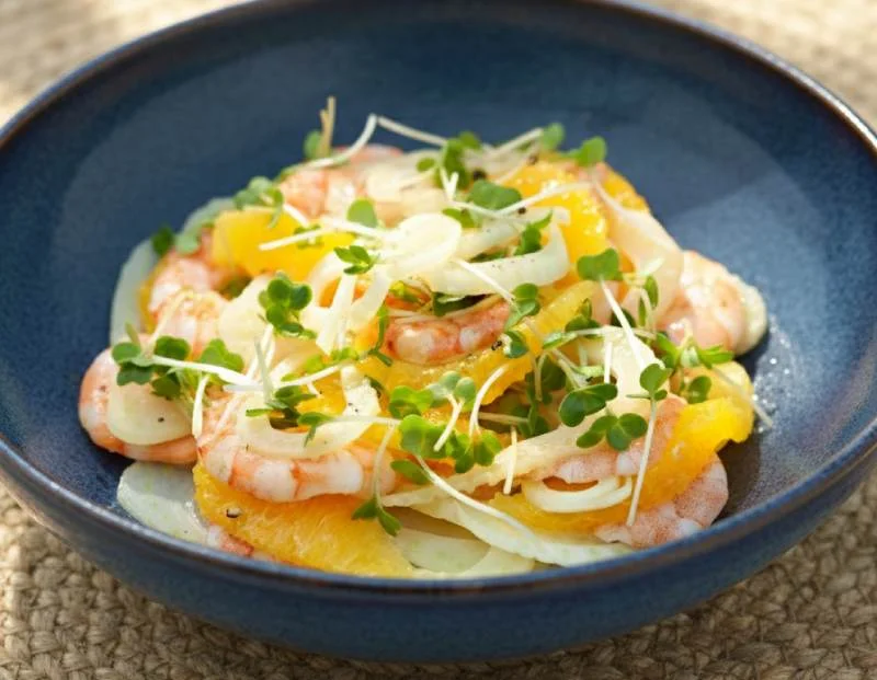 Salade pimentée de crevettes, pomelo et clémentine