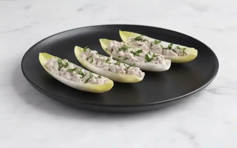 Endives farcies au thon et fromage frais
