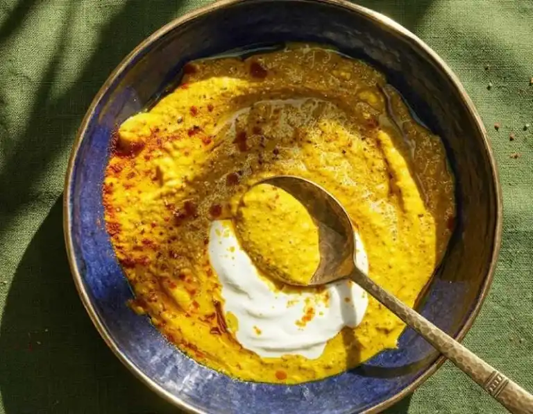 Sauce au yaourt et à la moutarde : l’accompagnement rapide et sain