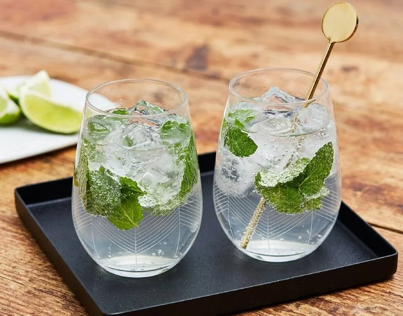 Mojito Maison : La Recette Traditionnelle Cubaine et ses Variantes