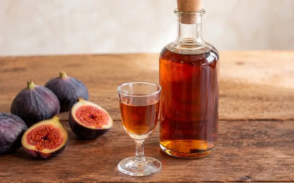 Liqueur de figues maison à l’eau-de-vie